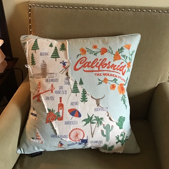 FINAL SALE California The Golden State Decorative Accent Pillow (20”x20”) - Picture 2 of 4